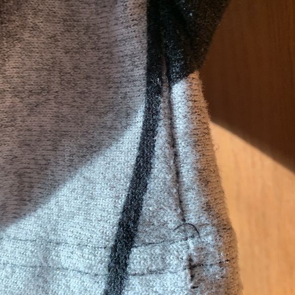 Long sleeved light weight sweater - long to wear with leggings - - Picture 2 of 4